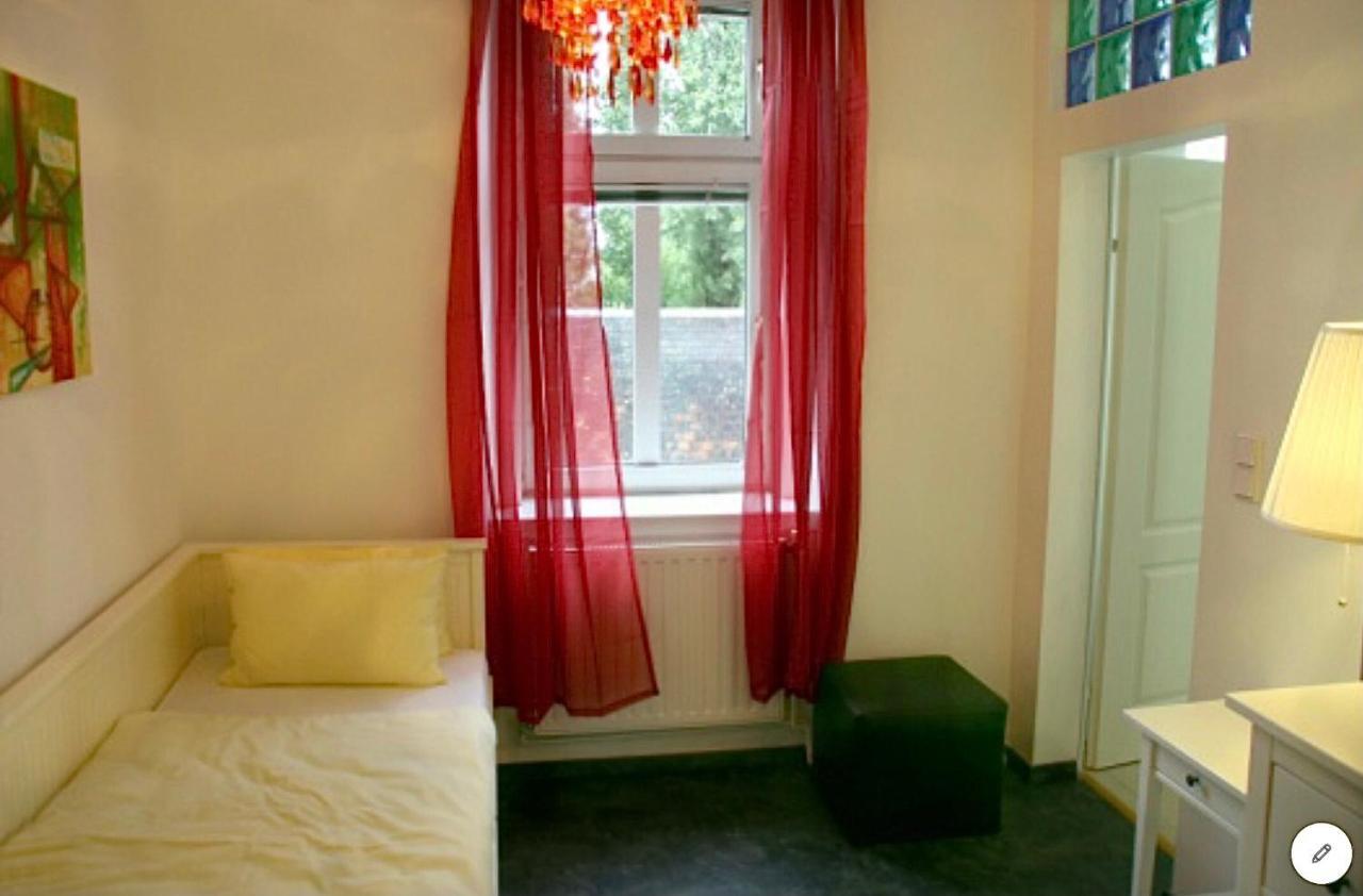 Suite Apartment Jedlesee Vienna Exterior photo
